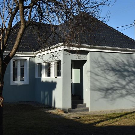 Flh - Grandparent'S House- A Small Beautiful House Сибиу Экстерьер фото